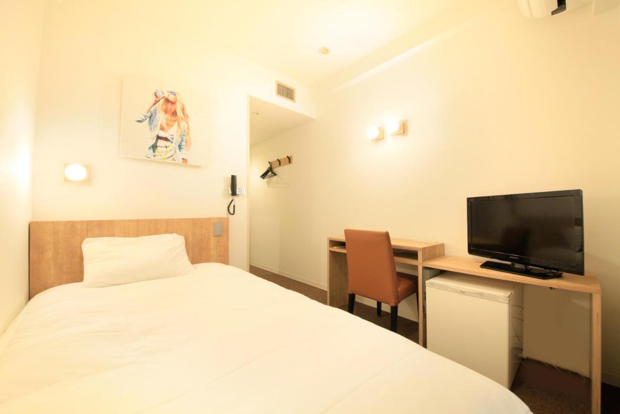 Hotel Plumm Γιοκοχάμα Δωμάτιο φωτογραφία